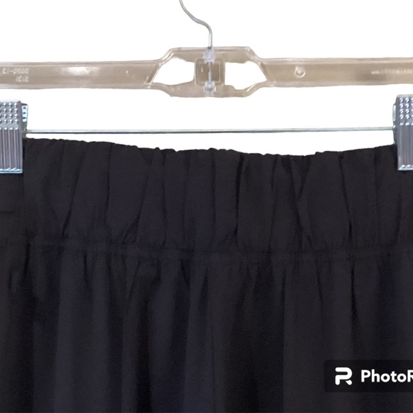 Lululemon ‘Noir’ Pants - Size 2 - Picture 4 of 6